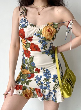 Go Girl Go 欧美风油画印花绑带复古吊带连衣裙女荷叶边短裙a字裙