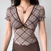 显瘦短款 T恤女修身 自制复古欧美风深V领格纹短袖 上衣 Girl