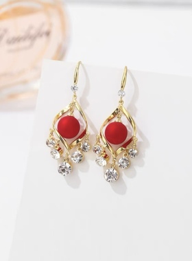 新年红色珍珠螺旋水滴锆石耳环时尚银耳钩 韩版婚礼晚宴耳饰