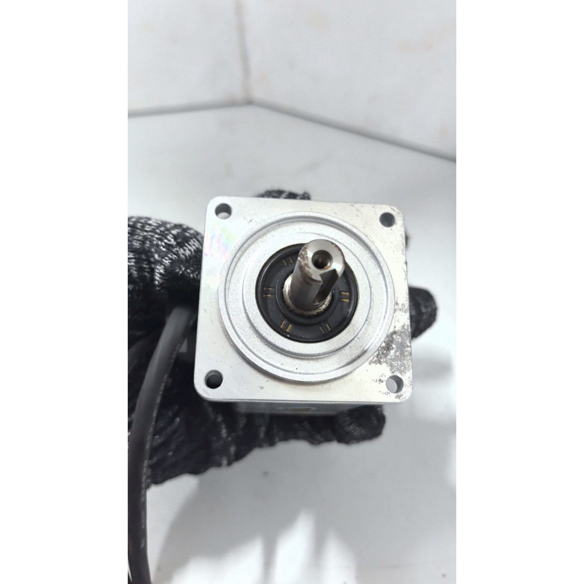 伺服电机 MHMF022L1U2M,200W功率.议价产品