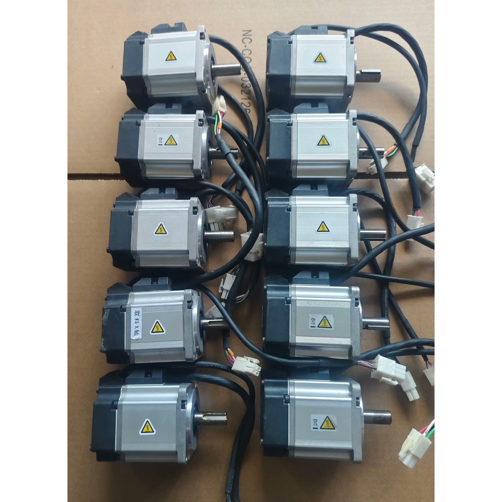 成色漂亮A6,200w伺服电机,MSMF022L1U2M议价产品