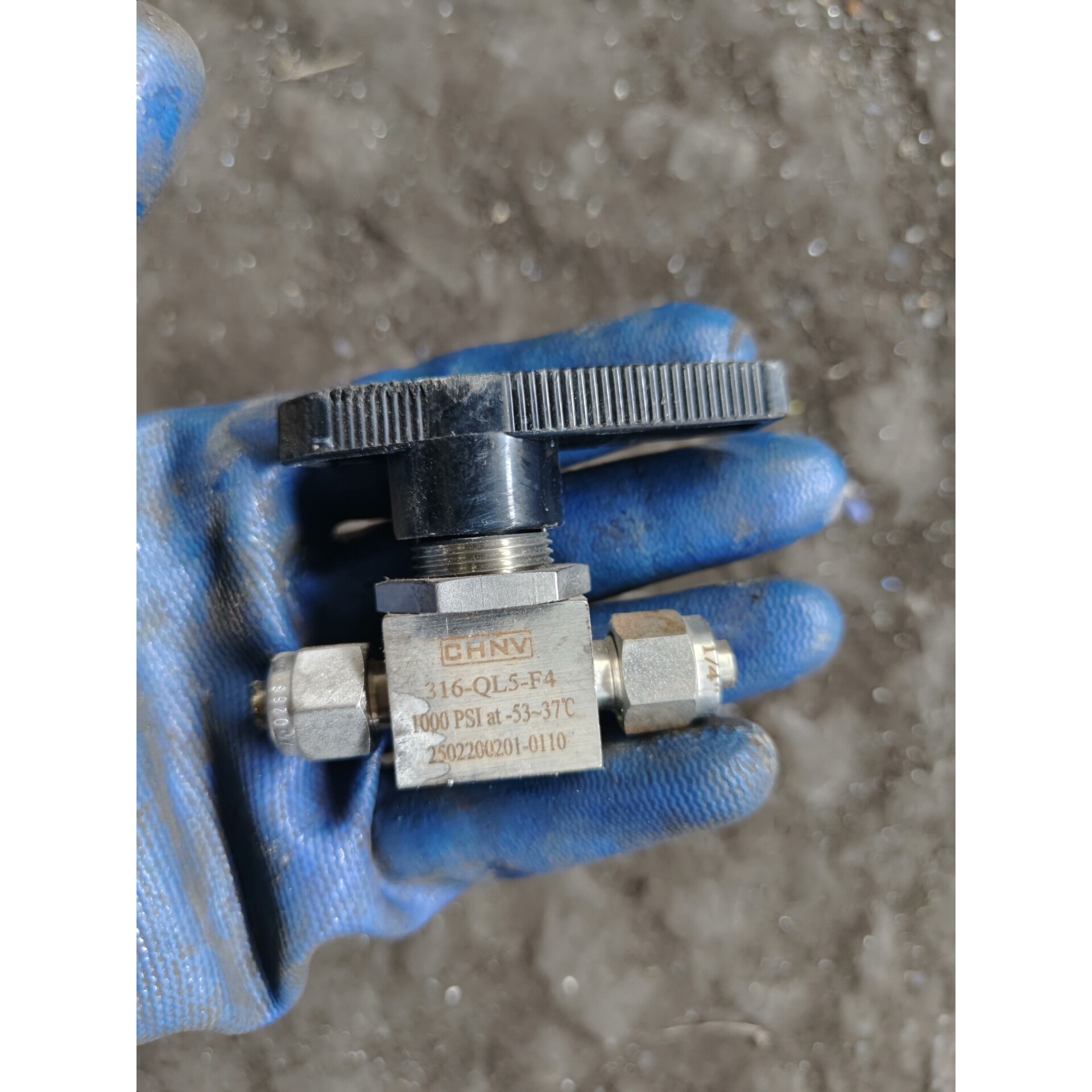 CHNV江苏科维316-QL5-F4卡套球阀,实物拍摄,型号议价产品