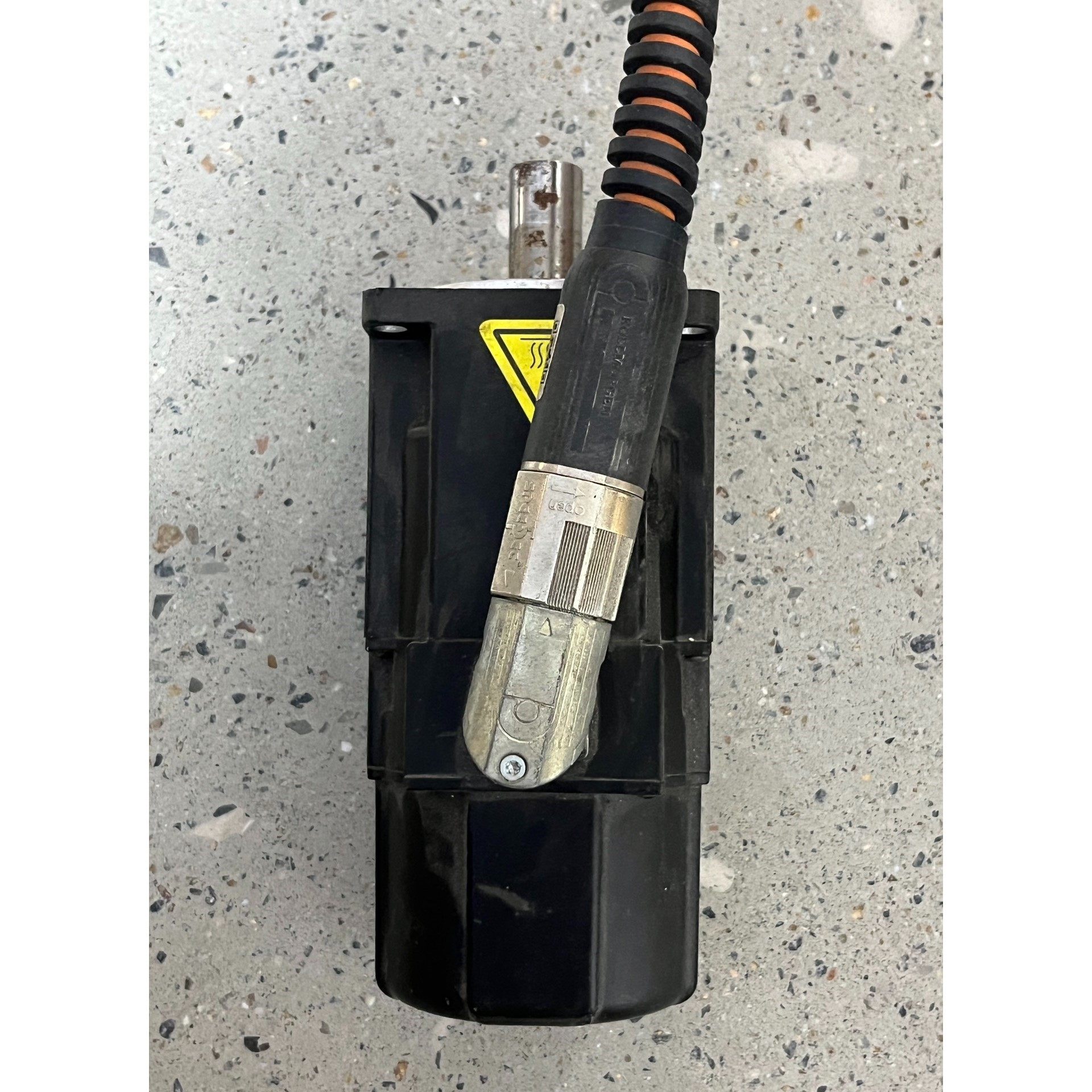 科尔摩根 电机 AKM41H-AND2GF00 现货一个议价产品