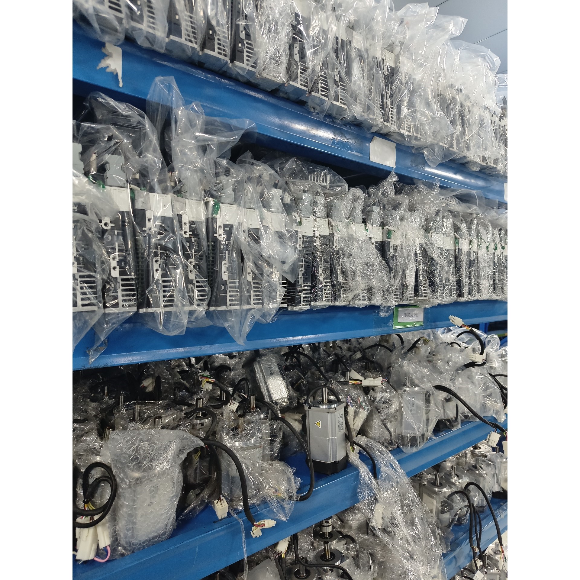 A6伺服电机,型号MHMF022L1V2M,功率200W议价产品