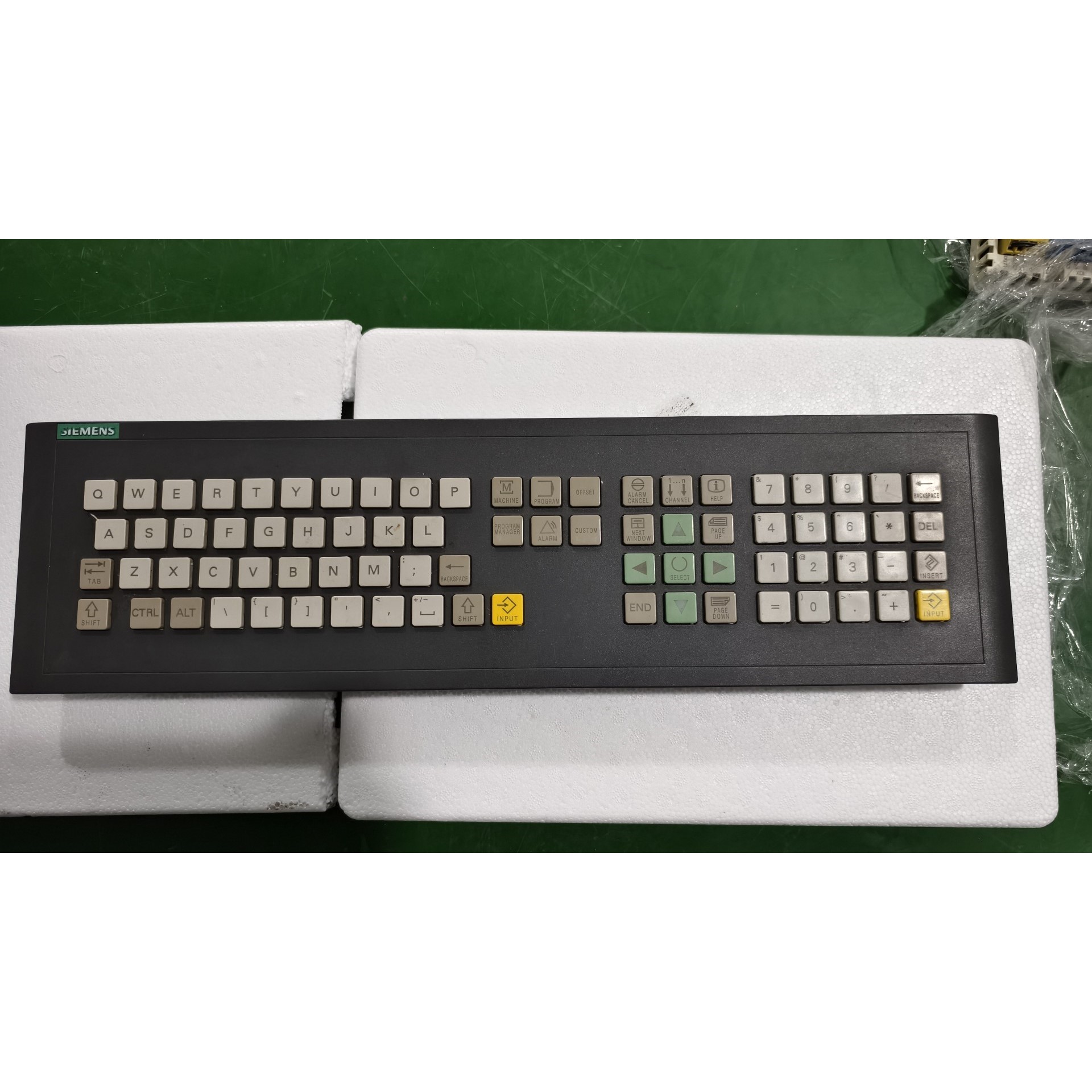 SINUMERIK操作面板KB 483C议价产品