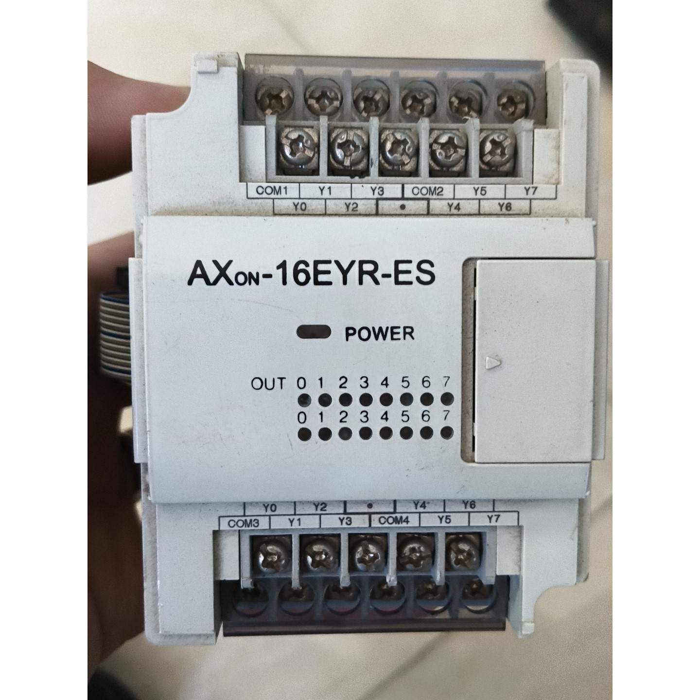 士林可程式控制器AXon-16EYR-ES议价产品