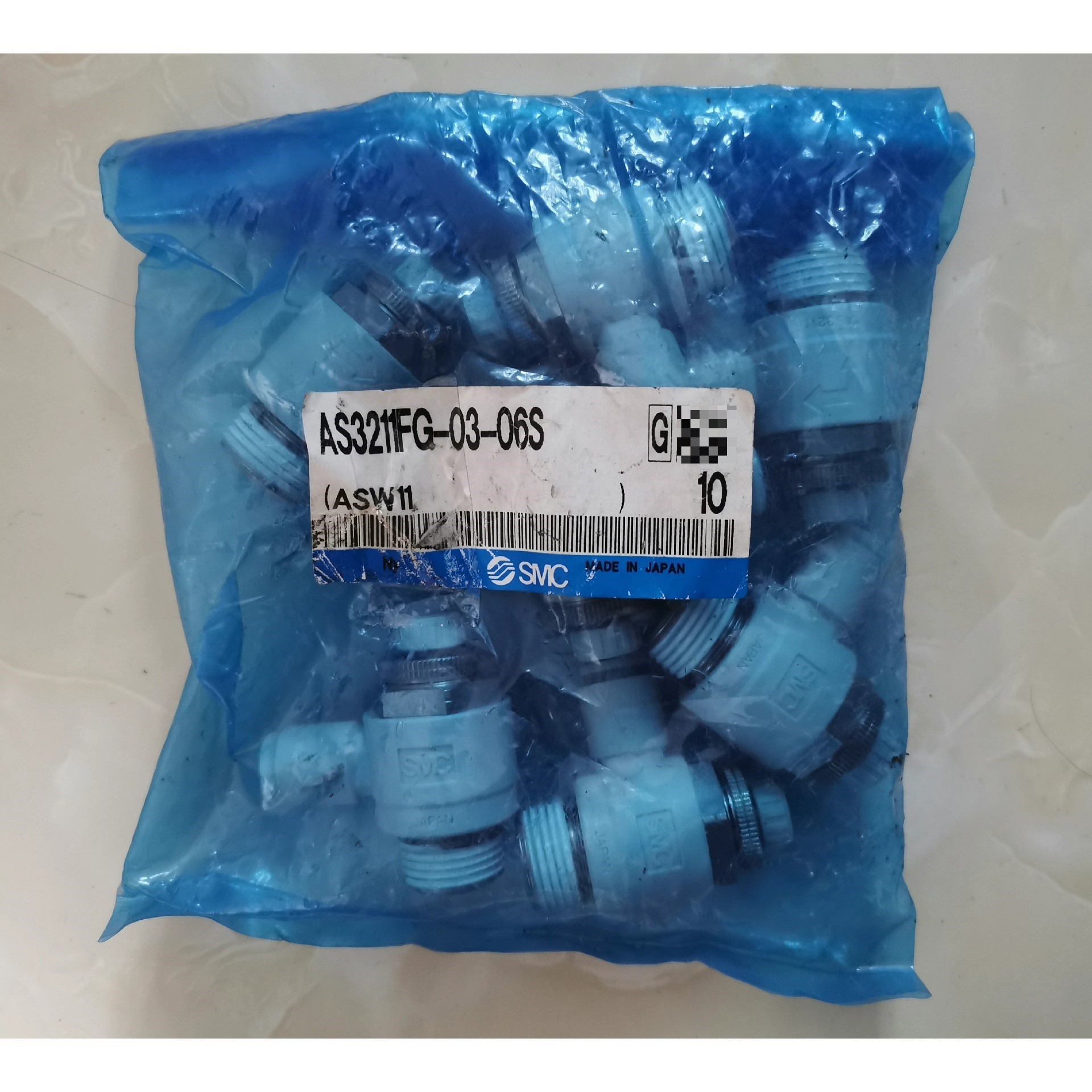 库存全新 ,型号AS3211FG-03-06S,7个,具议价产品