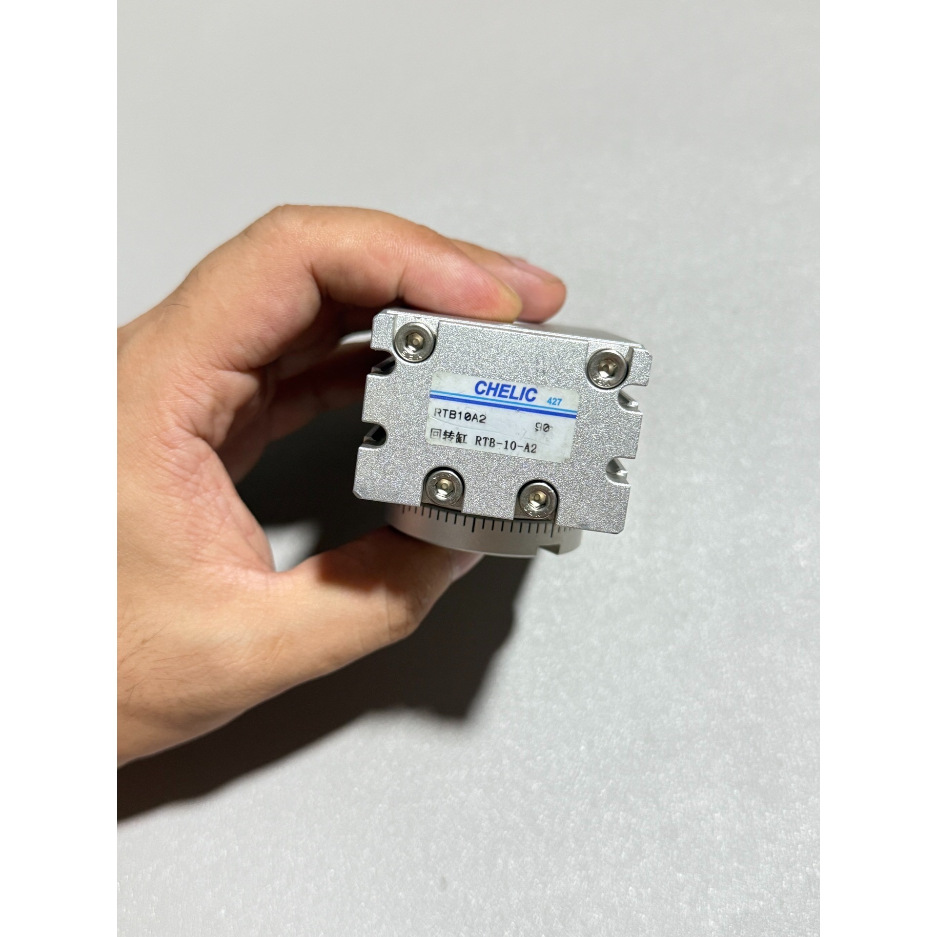 台湾气立可旋转气缸RTB10A2,原装,成色如图,实物拍议价产品