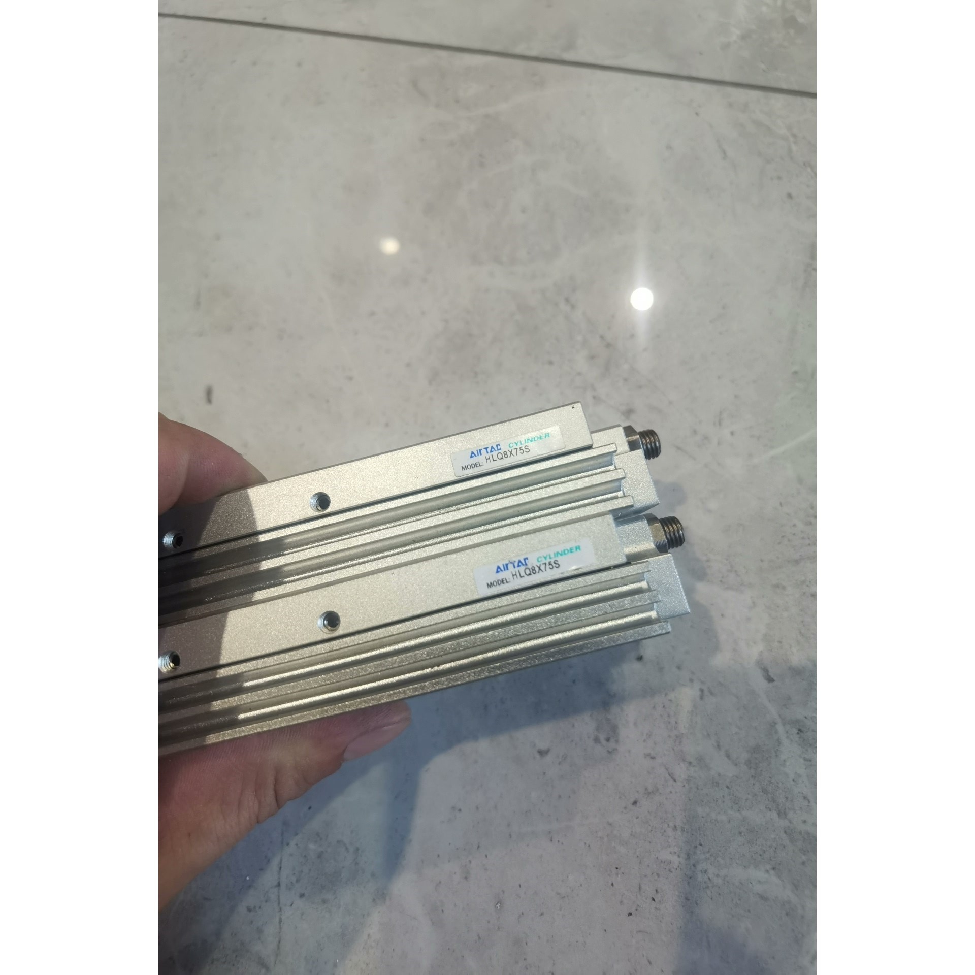 亚德客滑台气缸议价产品