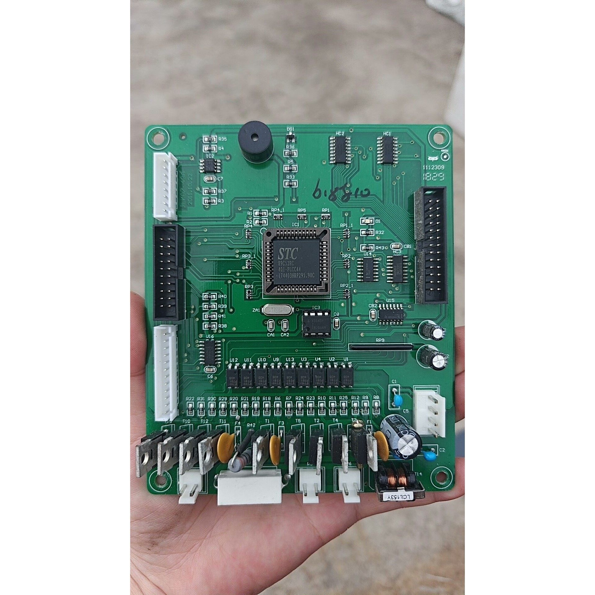 STC  89C52RC.  401-PlCC44一张板,成议价产品