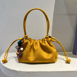 可彼娜时尚多巴胺色抽绳云朵包褶皱手提包女包2026新款单肩斜挎包