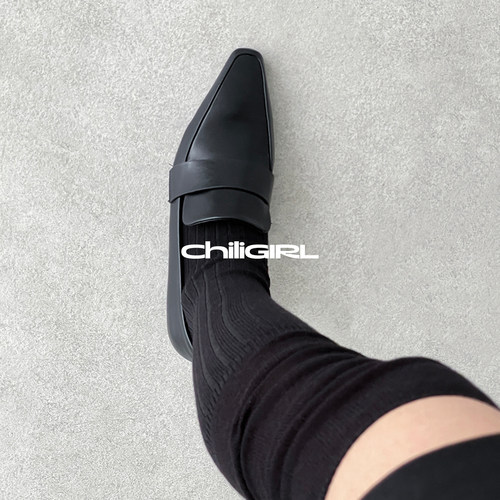 CHILIGIRL韩版尖头小皮鞋