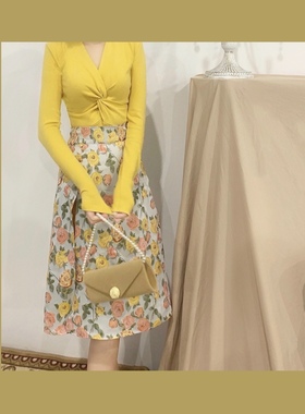 晚时光【秒杀】显白黄色长袖打底衫米色温柔女人长袖T加厚磨毛