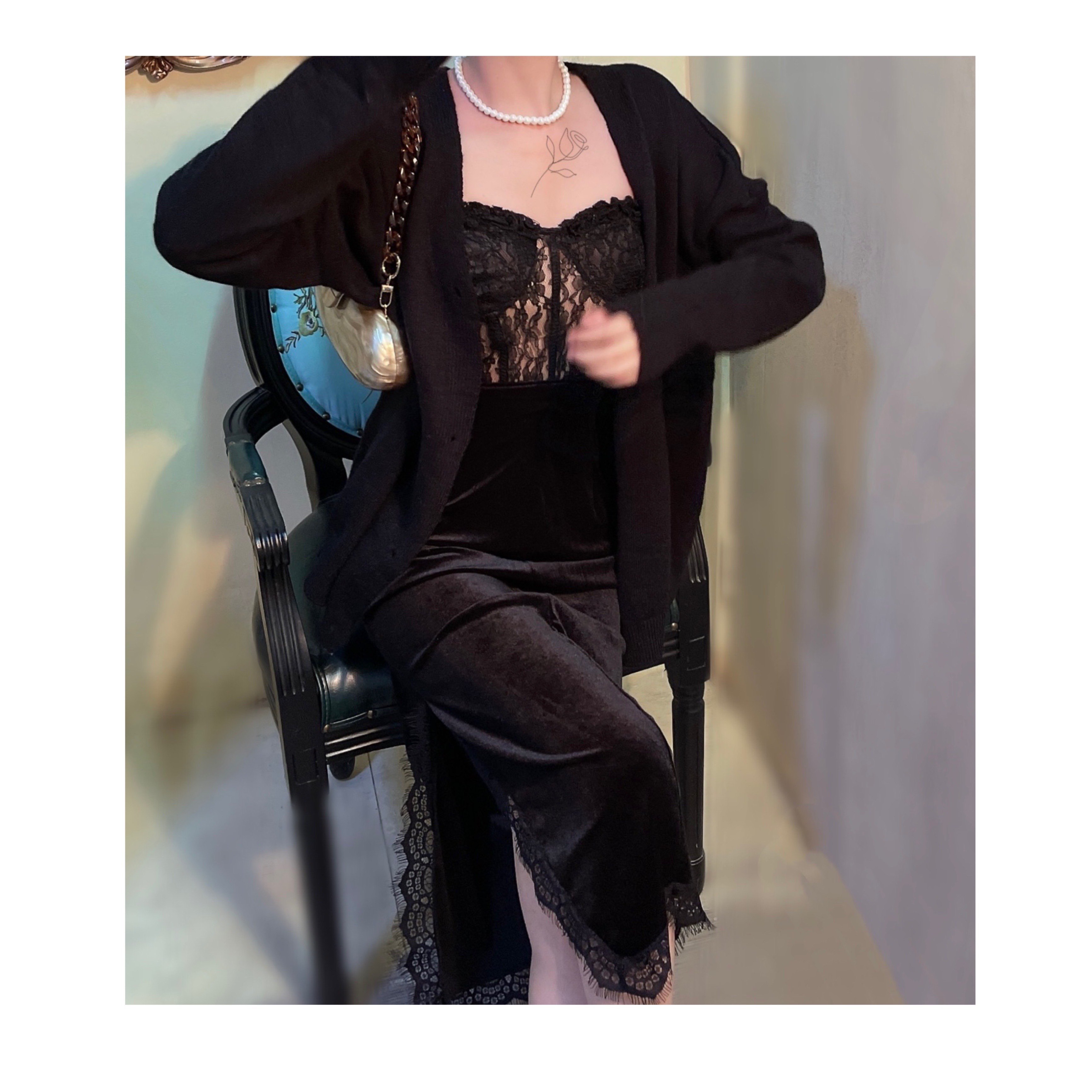 晚时光 秒杀 法式黑丝绒包臀半身裙女蕾丝花边高腰开叉裙子百搭