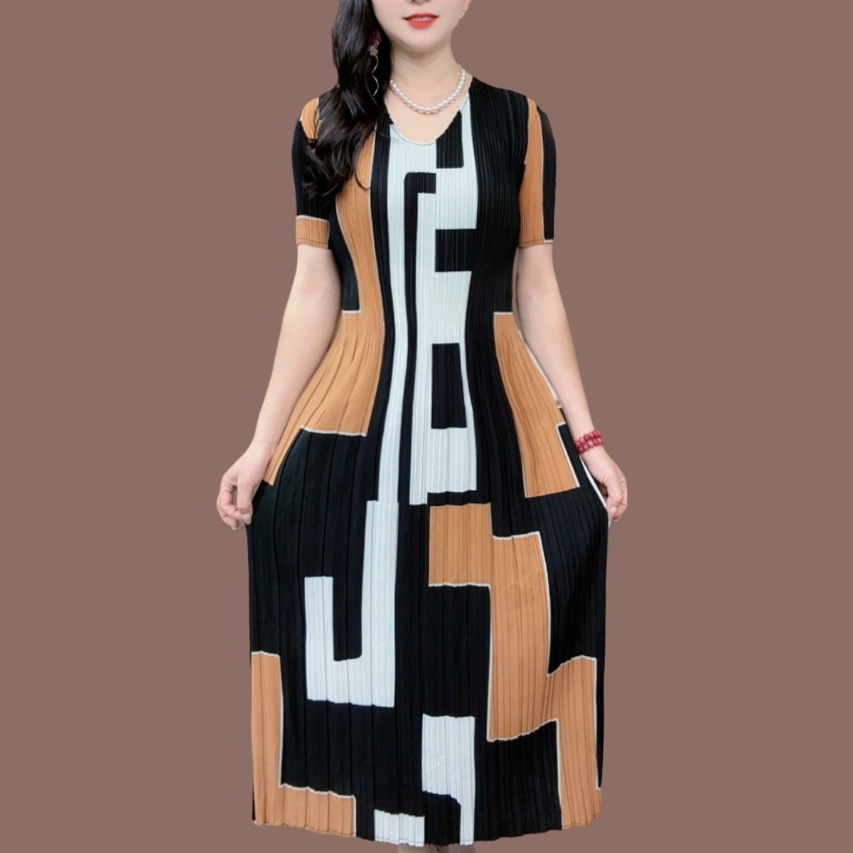 褶皱连衣裙夏季新款v领气质显瘦遮肉韩版设计感时尚短袖百褶裙子