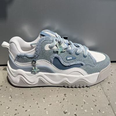 安踏2026春小海星女复古休闲板鞋