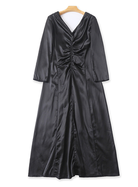 法式V领露背连衣裙 春秋新款时尚长款宽松修身长袖高级裙子 08162