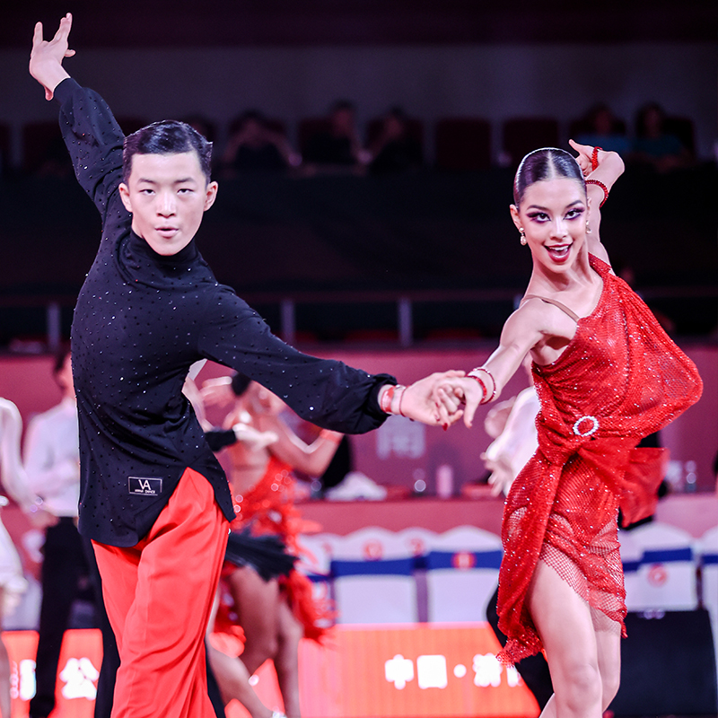 星辰舞服拉丁舞花服新款爆款