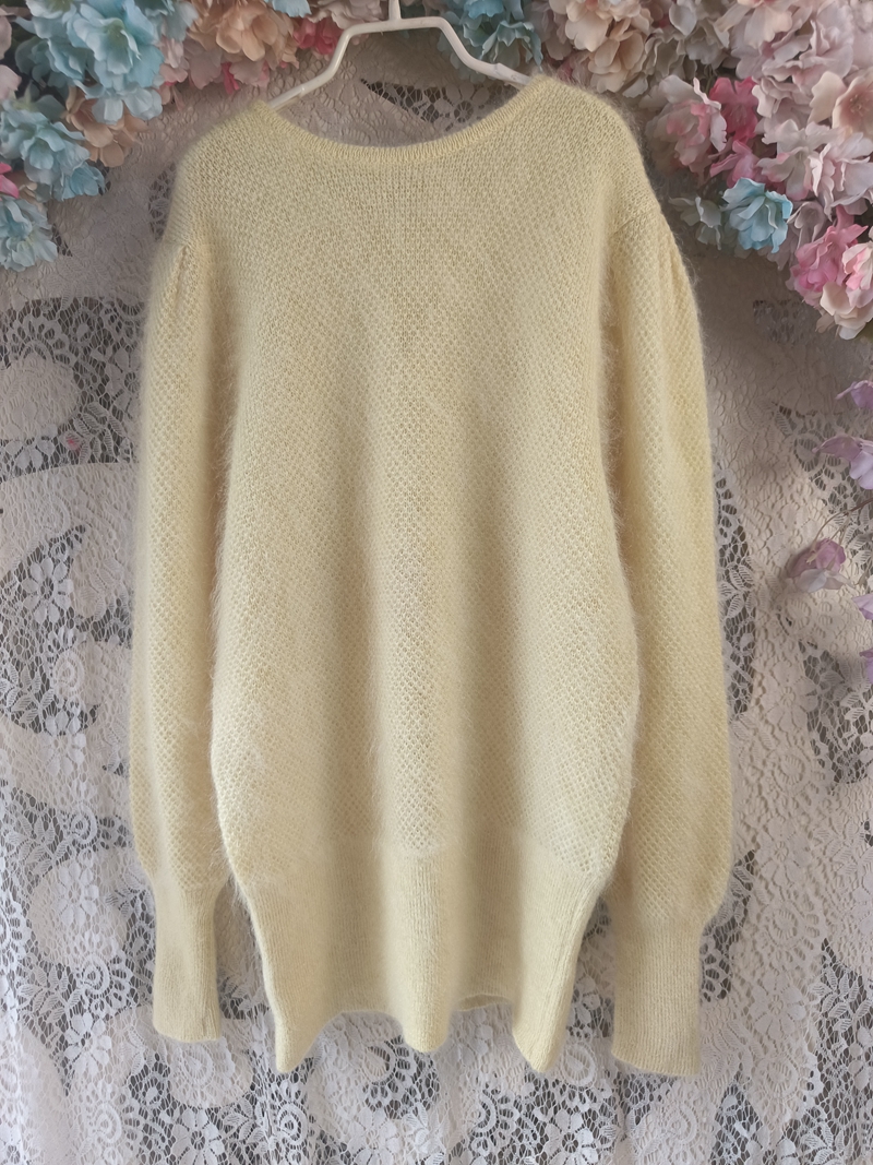 2024新品  淡黄色毛茸茸镜面百搭甜美原单马海毛超柔软套头尖货