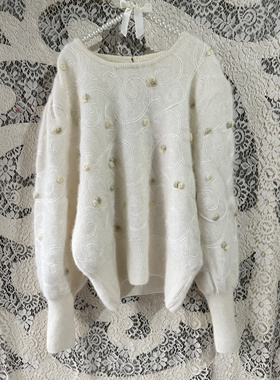 004004秋冬新款白色系满身球球甜美泡泡袖套头兔毛钉珠针织衫毛衣