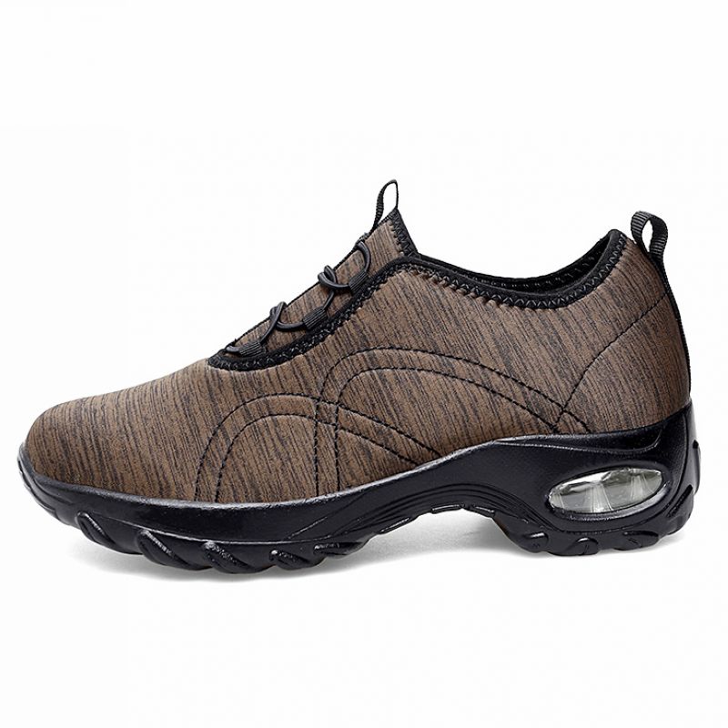 防滑老人鞋女气垫减震旅游鞋运动老妈鞋耐磨大码鞋女43 44跑步鞋