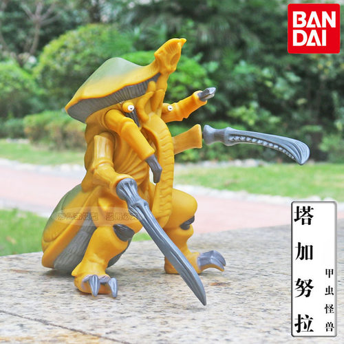怪兽奥特曼万代塔加努拉模型