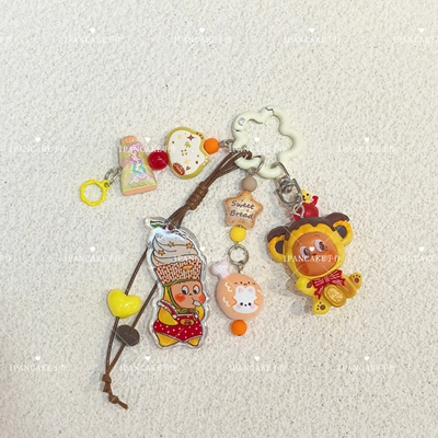 原创星星人挂件手机挂串小提溜diy钥匙扣包包挂饰创意礼物女