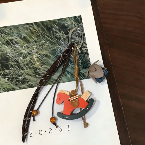 手作高级皮质摇摇马miu系包包挂件精致礼物本命年钥匙扣花朵挂饰
