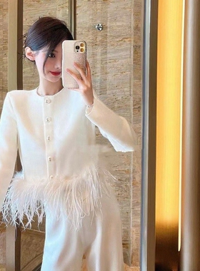 DH2025冬季新款设计感羽毛拼接针织开衫高腰显瘦小香风毛衣外套