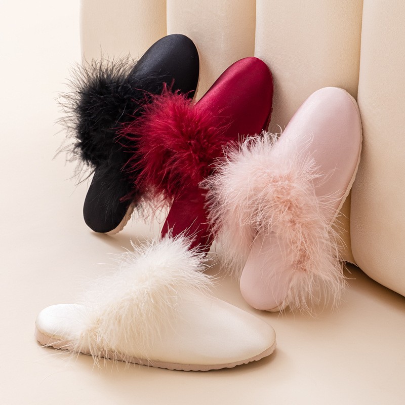 高级感鸵鸟毛法式缎面新娘伴娘居家室内晨袍防滑包头家用拖鞋女