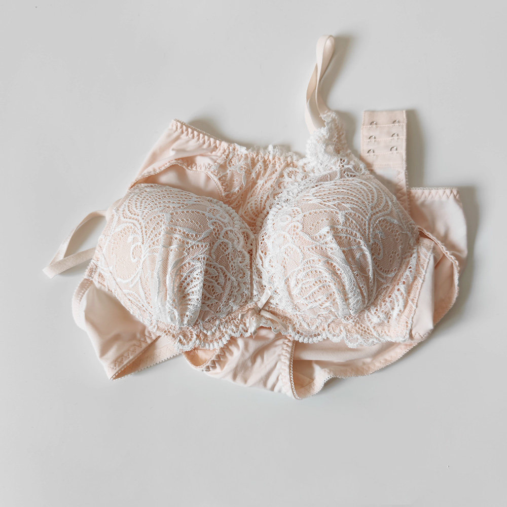 日单桔色舒适有钢圈聚拢厚杯性感