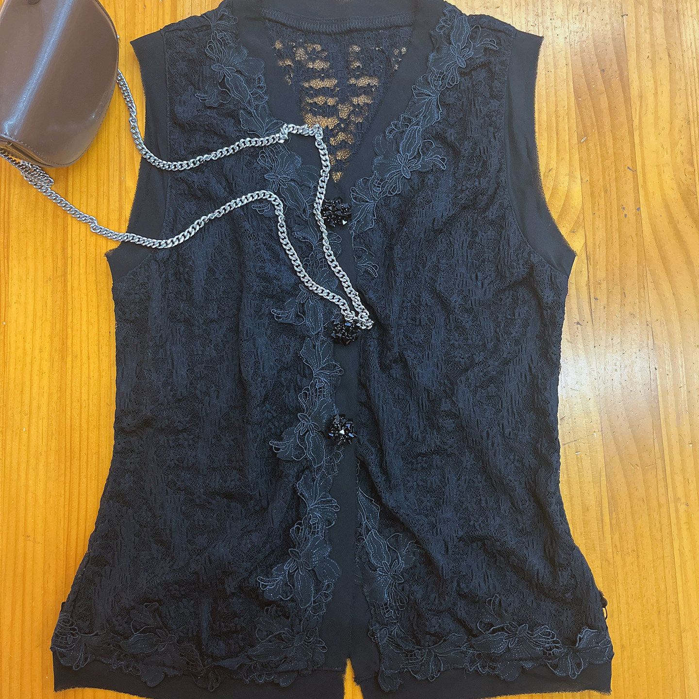 2026春夏新款修身V领软糯拼接蕾丝微透视打底单穿性感背心马甲女