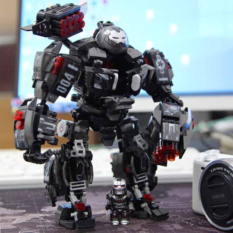 中国积木钢铁机甲人仔浩克机器人模型儿童益智拼装玩具男孩子礼物