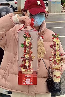 圣诞节巨巨型草莓塔蛋糕装饰