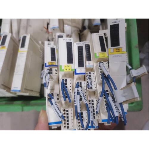 ACE300F AC3-9WYL-00工业设备多路电源+-1