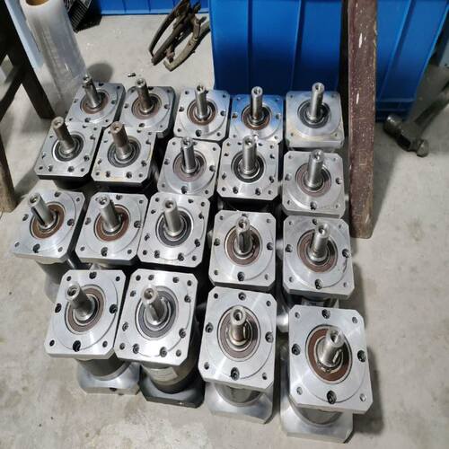 PLC M241，型号：TM241CE24R