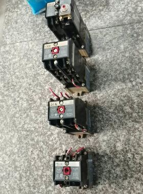 MM3XPN-100/110VDC