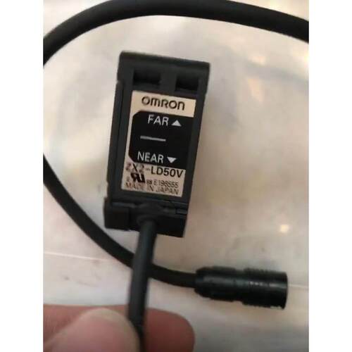 LC1D09CC7C交流接触器全新实物图外包装盒子