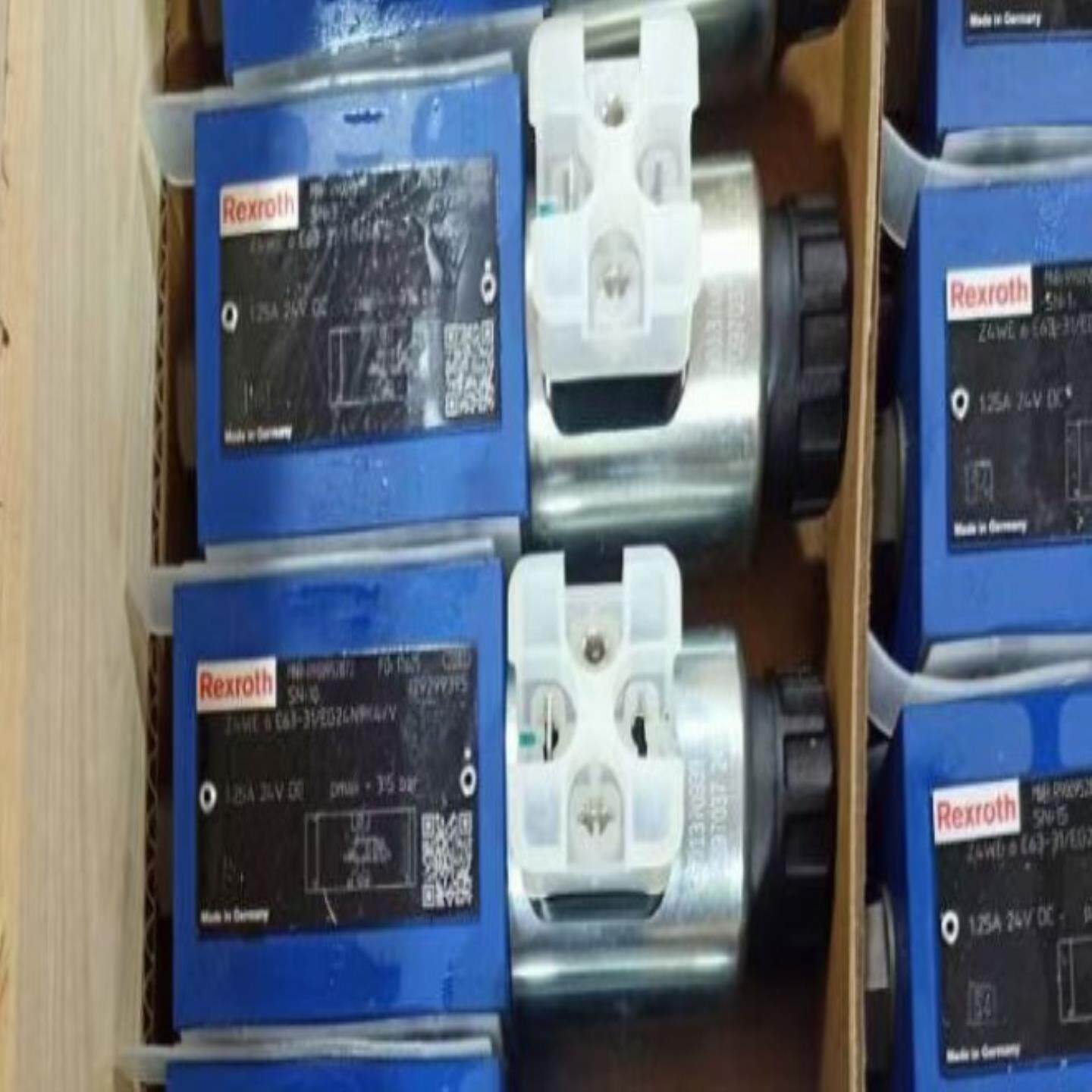 REXROTH力士乐叶片泵R900580381 PV7-1A10-14RE01MC0-16