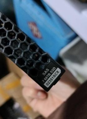 02351SCX 18500F 18800FV3 768TB SSD SAS 25存储硬盘单元