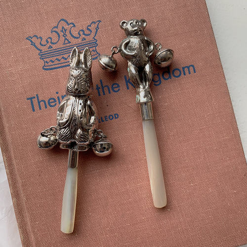 925纯银摆件 精致收藏老式天然贝壳兔子动物造型手摇铃新生儿礼物 - 封面