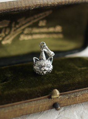 睡莲生生世世 原创设计925纯银生日帽猫咪元素吊坠小众甜酷挂坠