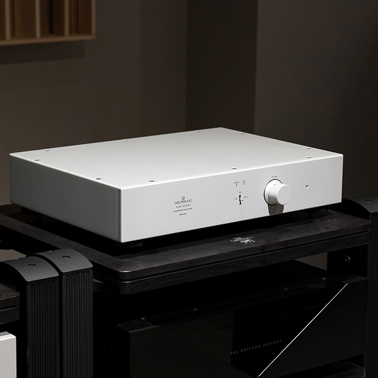 Goldmund高文TELOS7合并功放