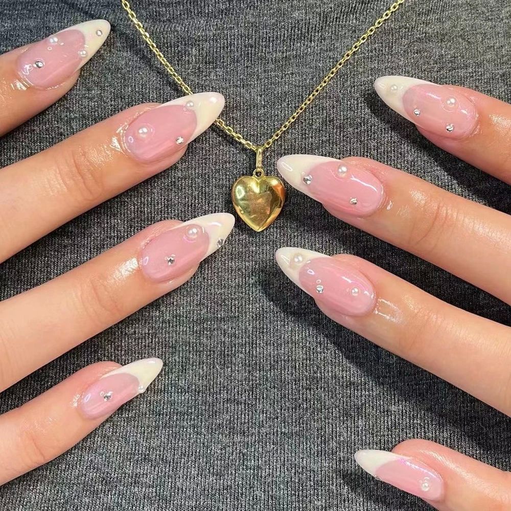 24Pcs Detachable Almond False Nails with Pearl Decoration El