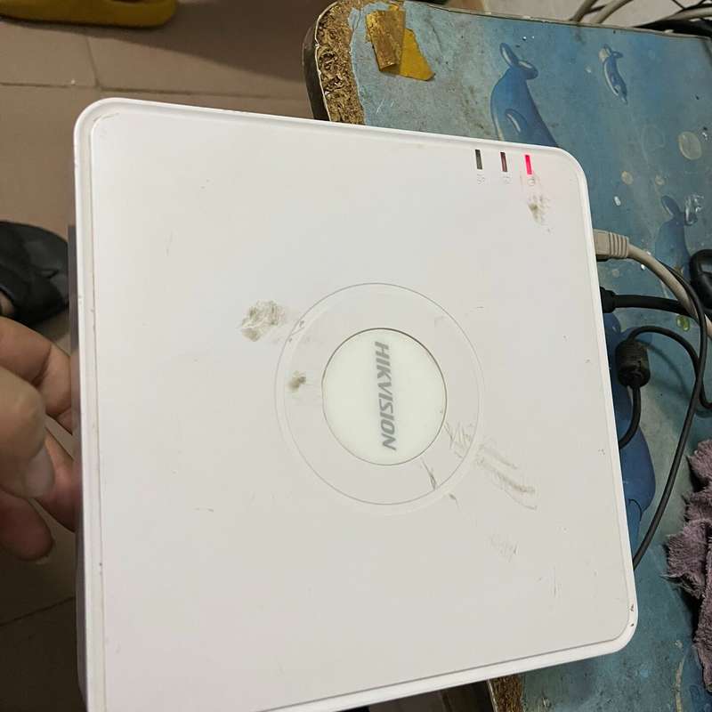 海康威视DS-7104N-SN网络硬盘录像机，四路监控主机，--议价商品