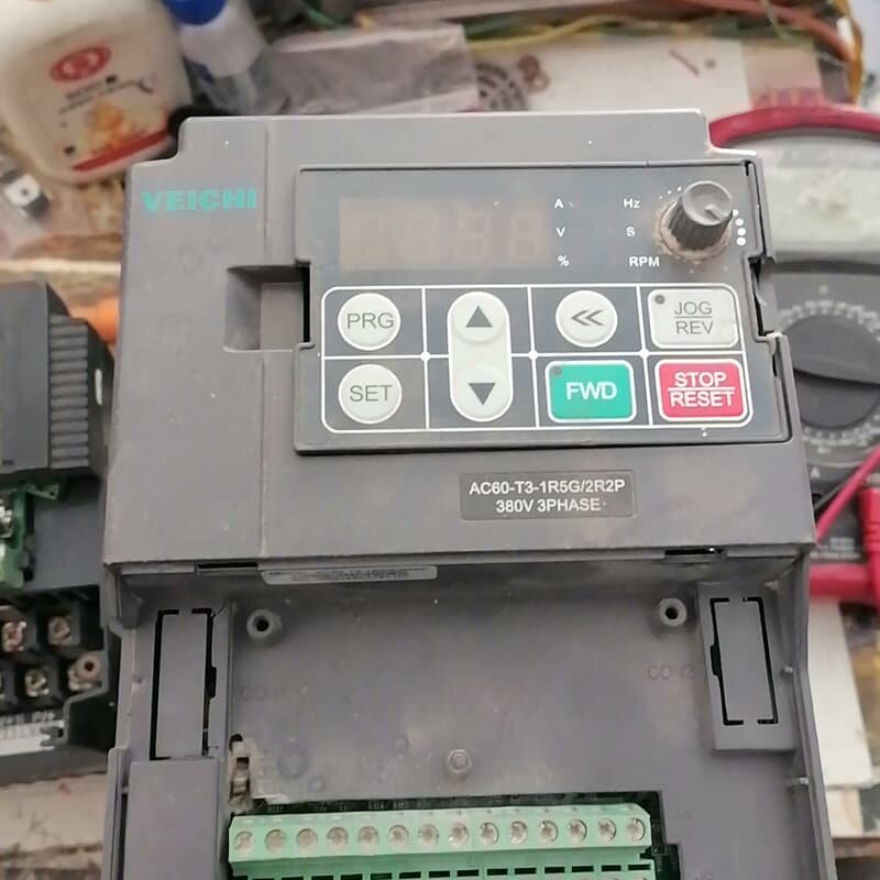 伟创变频器AC60-T3-1R5G/2R2P,三相380V,--议价商品