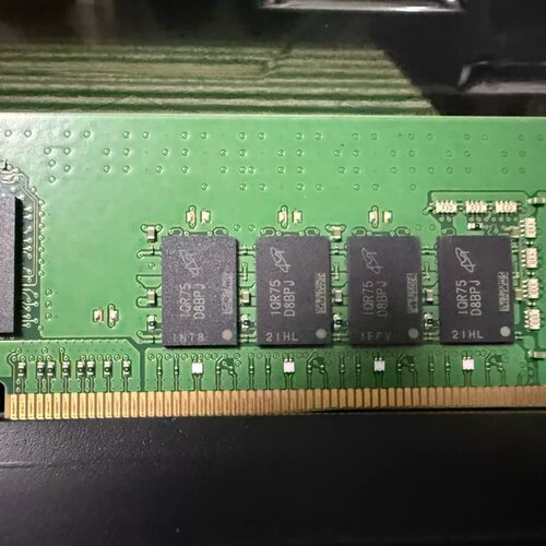 镁光16G服务器内存条，型号MTA18ASF2G72PDZ---议价商品