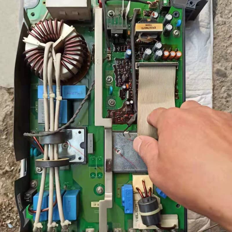 施耐德ATV61/系列变频器/15kw拆机电源驱动板带模块。--议价商品