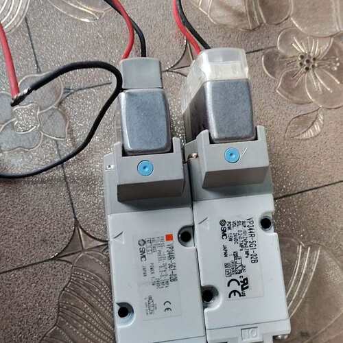 SMC电磁阀VP344R-5G1-02B--议价商品