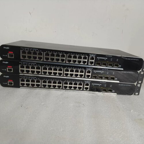 二手 锐捷RG-S2900-24GT4SFP/2GT-L 二--议价商品